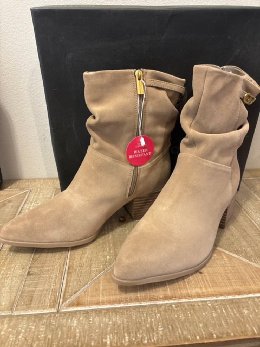 NEW Vince Camuto Orsina Oiled Suede Leather Water Resistant Boots Size 10 Wide - Picture 4 of 6